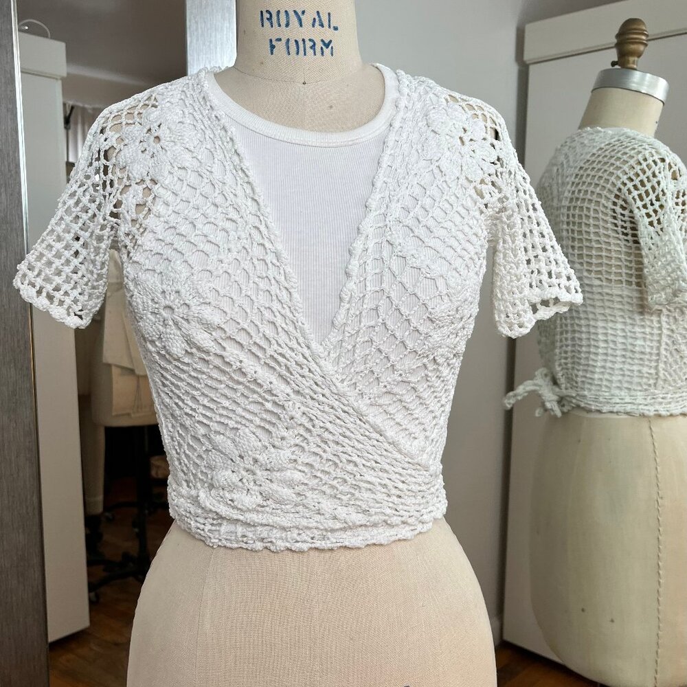 White Short Sleeve Crochet Knit  Wrap – Hand-made, no seams